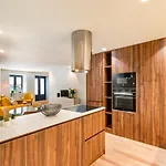 Sao Sebastiao By Se Apartment *
